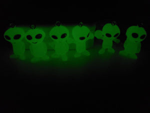 Glow-in-the-Dark Alien Keychains, Keychains, Keychains - Sciggles
